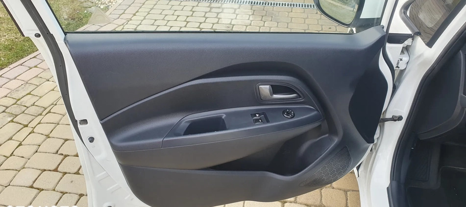Kia Rio cena 27800 przebieg: 131000, rok produkcji 2012 z Krosno małe 326